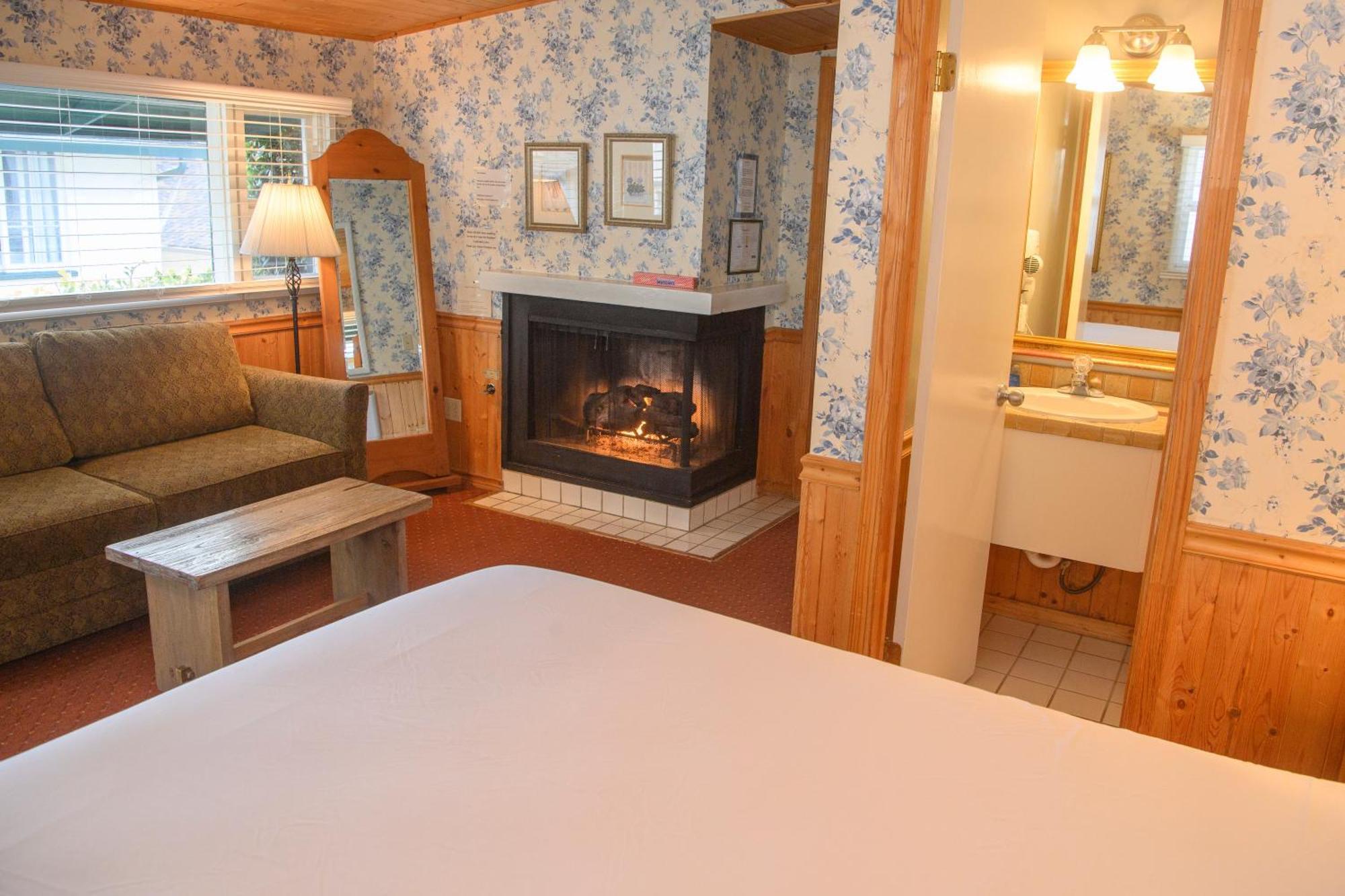 Carmel Fireplace Inn Luaran gambar